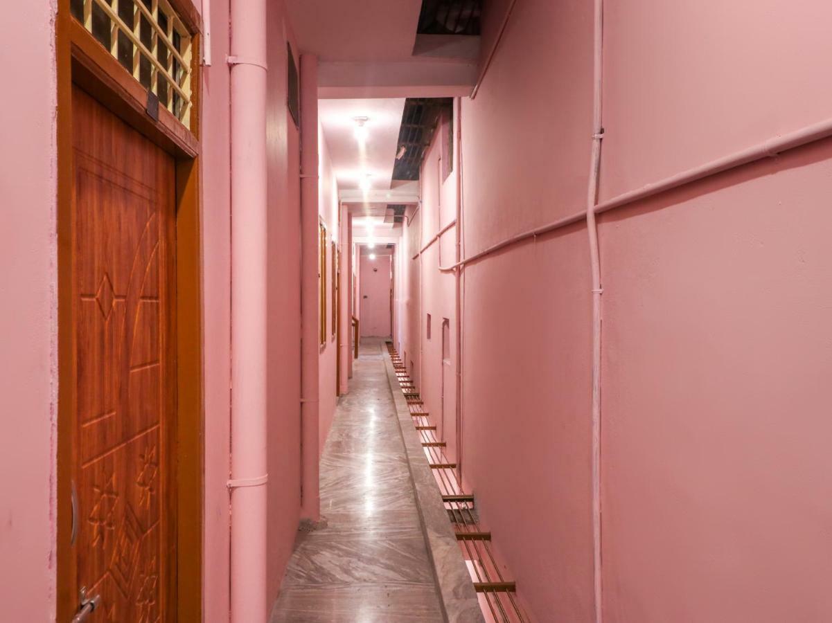 Oyo 46737 Sri Annamalai Residency Hotel Tiruvannāmalai Eksteriør billede